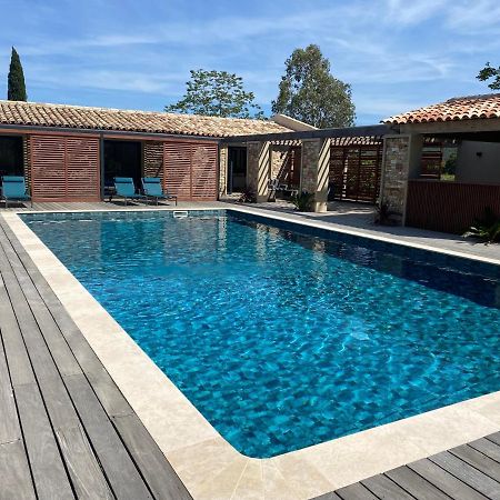 Magnifique Villa Avec Piscine Au Coeur Des Vignes コゴラン エクステリア 写真