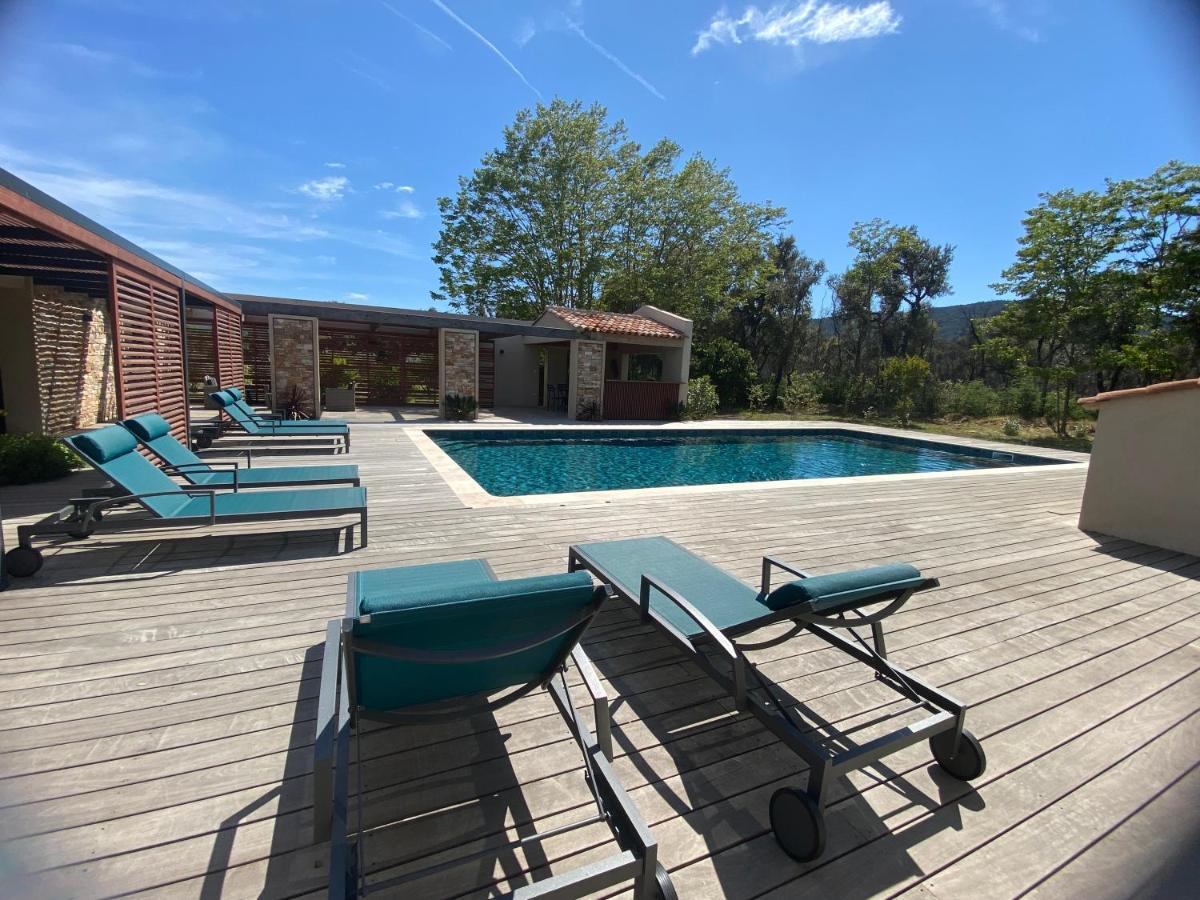 Magnifique Villa Avec Piscine Au Coeur Des Vignes コゴラン エクステリア 写真