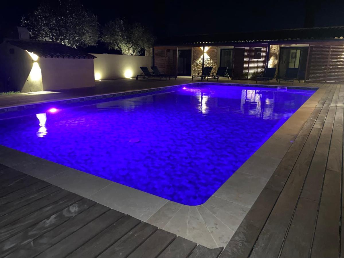 Magnifique Villa Avec Piscine Au Coeur Des Vignes コゴラン エクステリア 写真